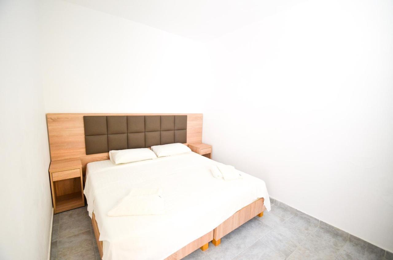 Coralli Apartments Pefki  Экстерьер фото
