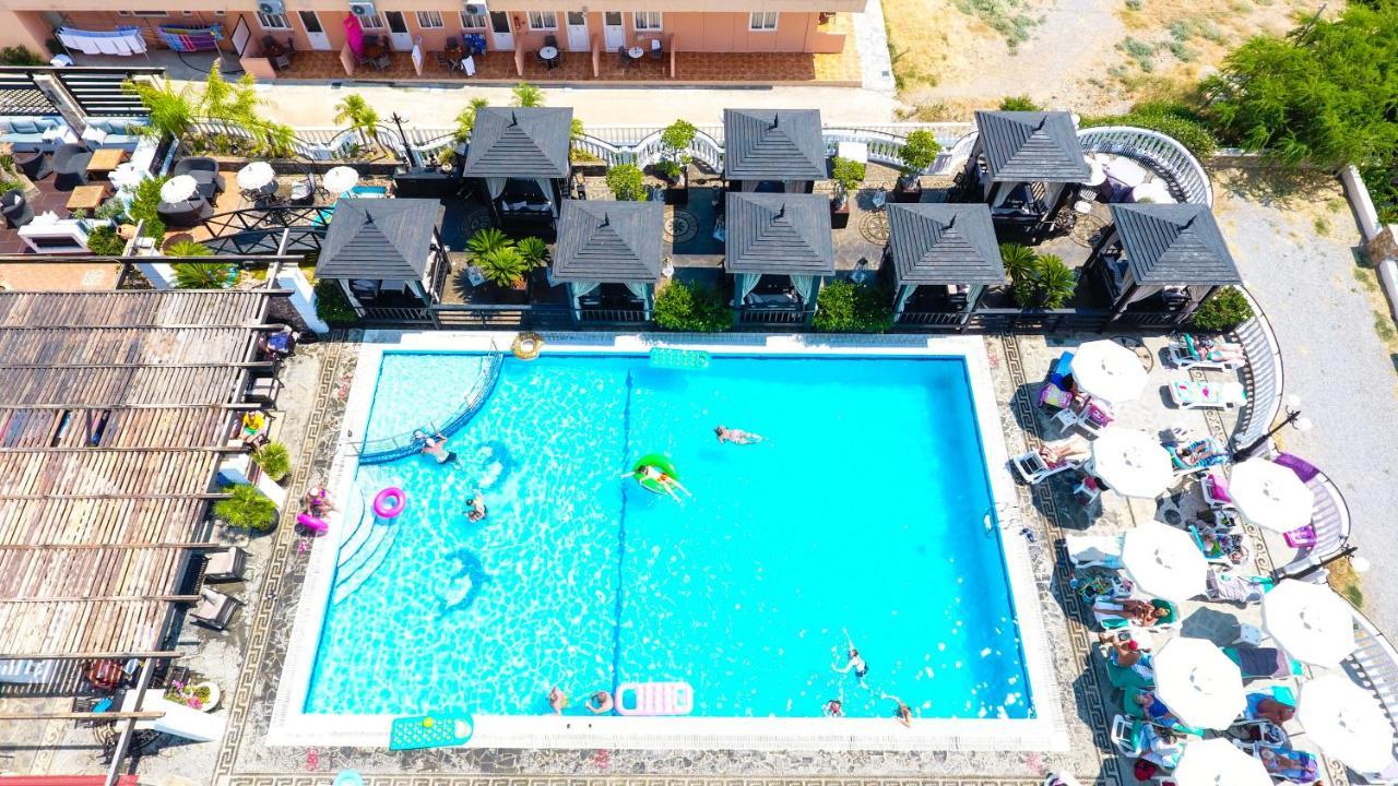 Coralli Apartments Pefki  Экстерьер фото
